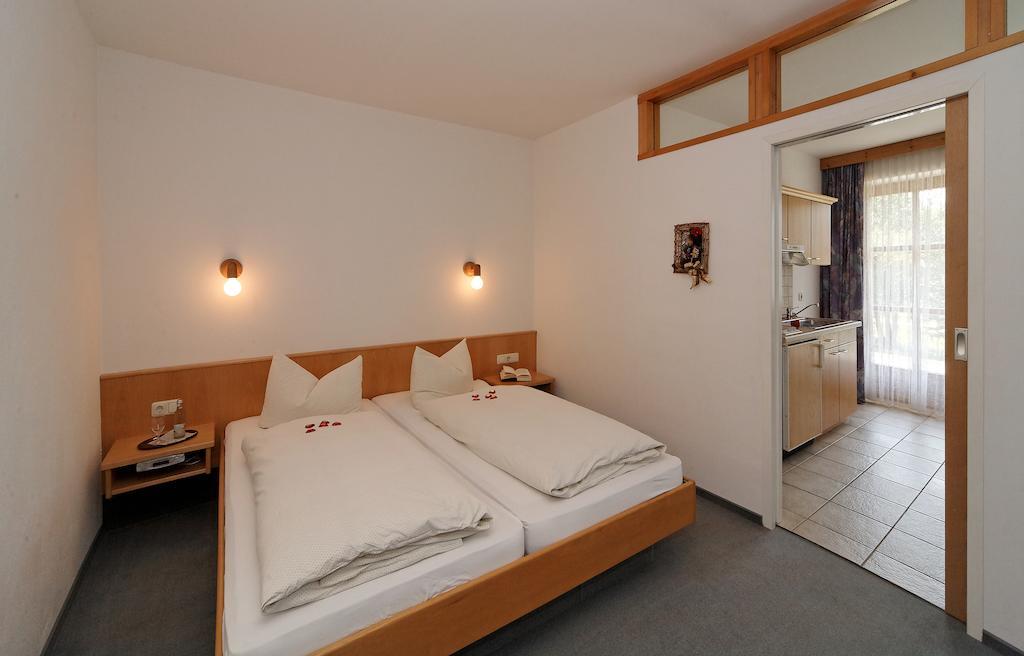 Hotel Landhaus Maria Bed&Breakfast Regen Habitación foto